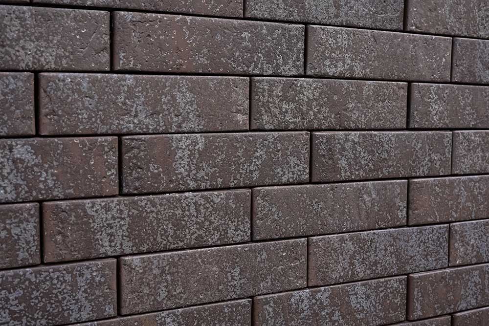 Кирпич Тайга Графит Лава 0,7НФ - облицовочный, графитовый