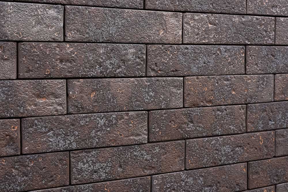 Кирпич Тайга Графит Магма 0,7НФ - облицовочный, графитовый